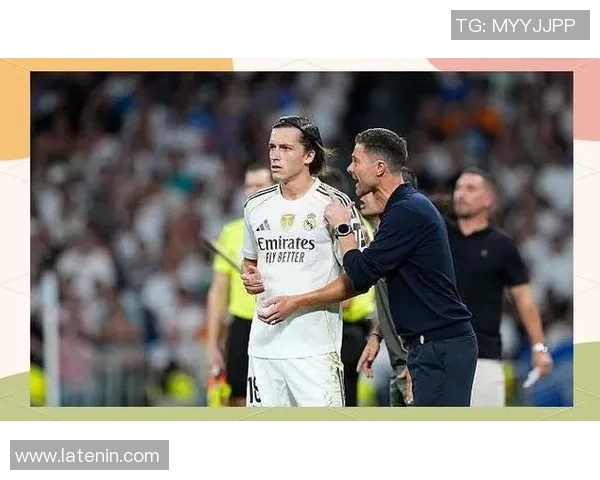 西甲经典对决皇马逆转曼联全场沸腾战术解析与精彩瞬间回顾 西甲经典对决皇马逆转曼联全场沸腾战术解析与精彩瞬间回顾