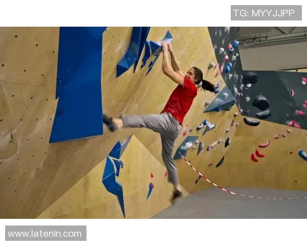 重庆攀岩队的奋斗与突破:一段激情与坚持交织的攀岩纪实之旅 重庆攀岩队的奋斗与突破:一段激情与坚持交织的攀岩纪实之旅