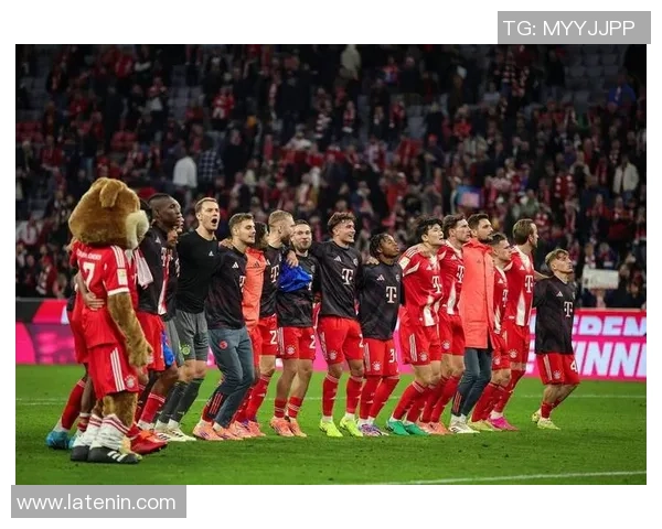 中超激战巴黎圣日耳曼与拜仁战平点球大战引发全场热烈反响