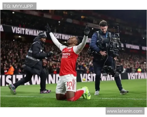 中超精彩对决阿森纳逆转曼联帽子戏法引爆全场回顾十大经典进球