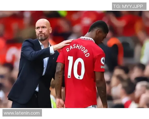 友谊赛惊现冷门曼联与拜仁战成平局神扑瞬间震撼全场 友谊赛惊现冷门曼联与拜仁战成平局神扑瞬间震撼全场