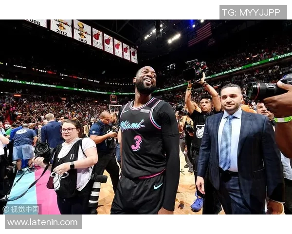 中超精彩对决AC米兰大胜曼联绝杀时刻点燃全场激情