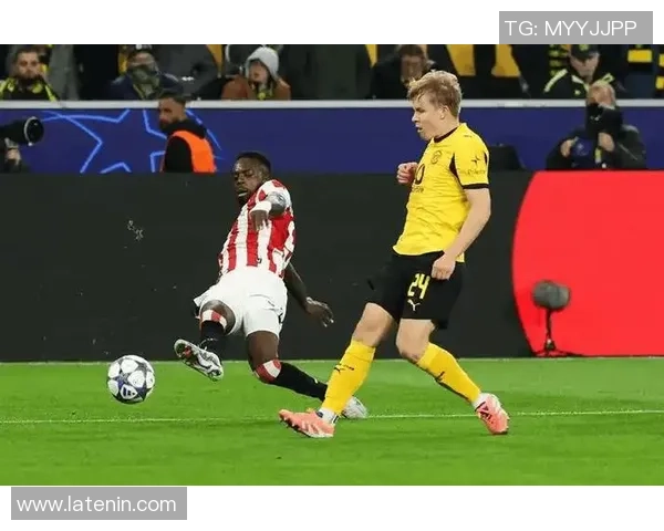 德甲激战：热刺与皇马战平引发全场惊呼精彩瞬间回顾