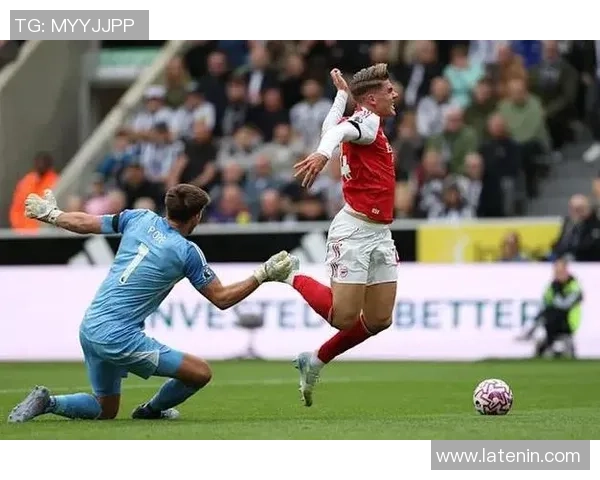 国王杯激战多特蒙德大胜阿森纳引发争议判罚全场沸腾