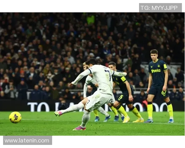 英超大战切尔西大胜热刺点球瞬间点燃全场激情与十大精彩进球回顾 英超大战切尔西大胜热刺点球瞬间点燃全场激情与十大精彩进球回顾